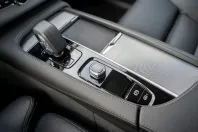 Volvo XC90 din 2024 cu 25.750 km - oferta VOL117763 - foto 18