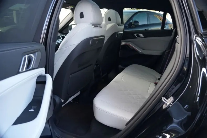 BMW X6 din 2024 cu 7.000 km - oferta BMW117765 - foto 17