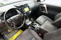 Toyota Land Cruiser din 2024 cu 30.863 km - oferta TOY117770 - foto 9