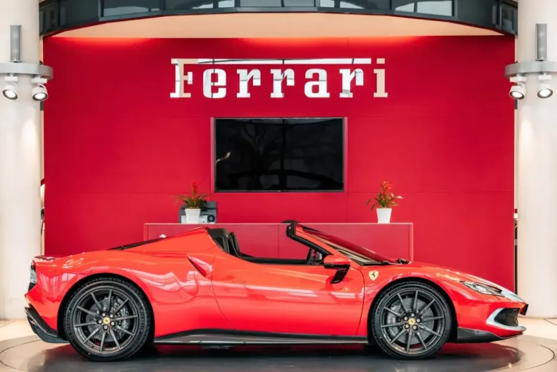 Ferrari 296 GTS din 2022 cu 5.125 km - oferta FER117773 - foto 6