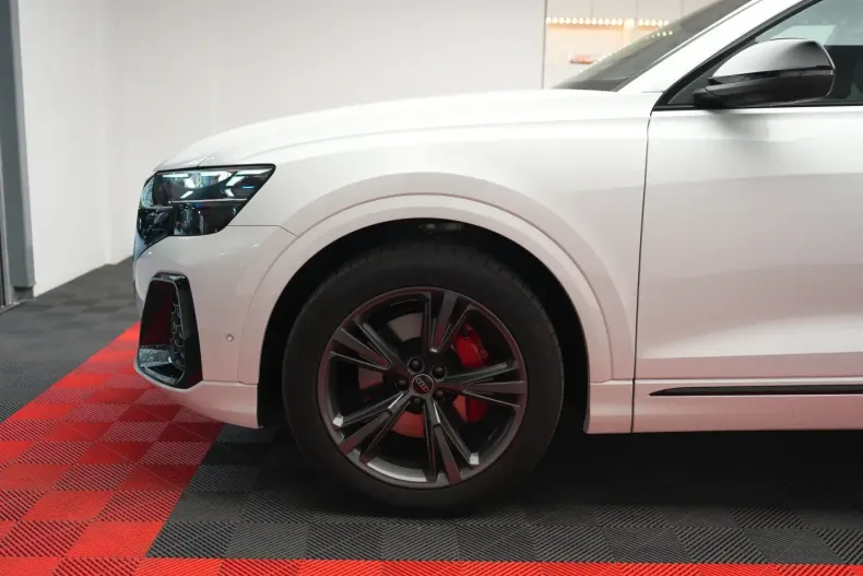 Audi Q8 din 2024 cu 5.800 km - oferta AUD117783 - foto 8
