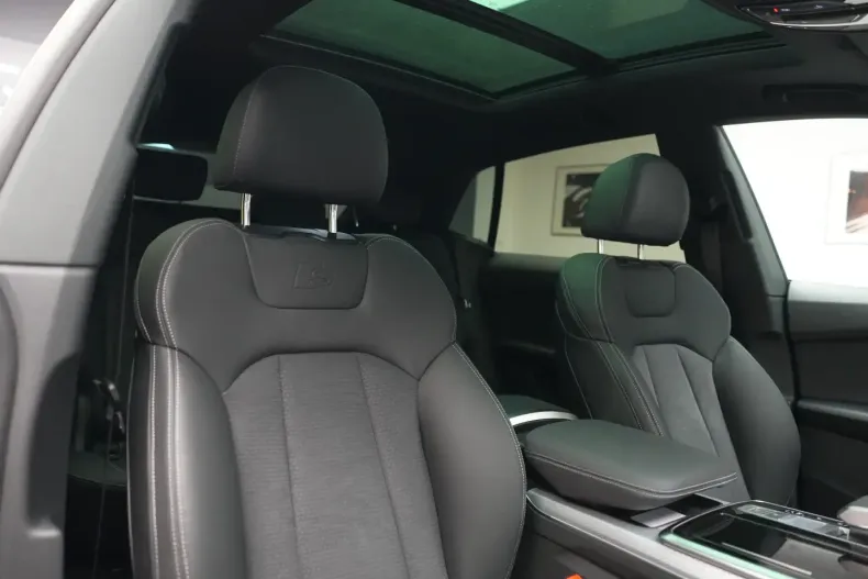 Audi Q8 din 2024 cu 5.800 km - oferta AUD117783 - foto 21