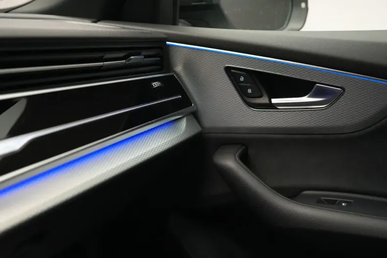 Audi Q8 din 2024 cu 5.800 km - oferta AUD117783 - foto 28