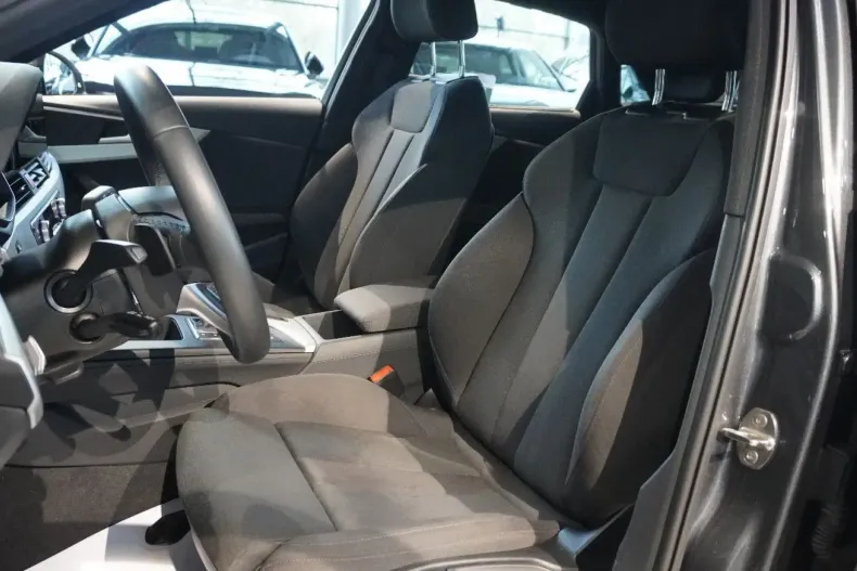 Audi A4 din 2023 cu 42.000 km - oferta AUD117786 - foto 8