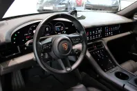 Porsche Taycan din 2023 cu 23.460 km - oferta POR117800 - foto 8