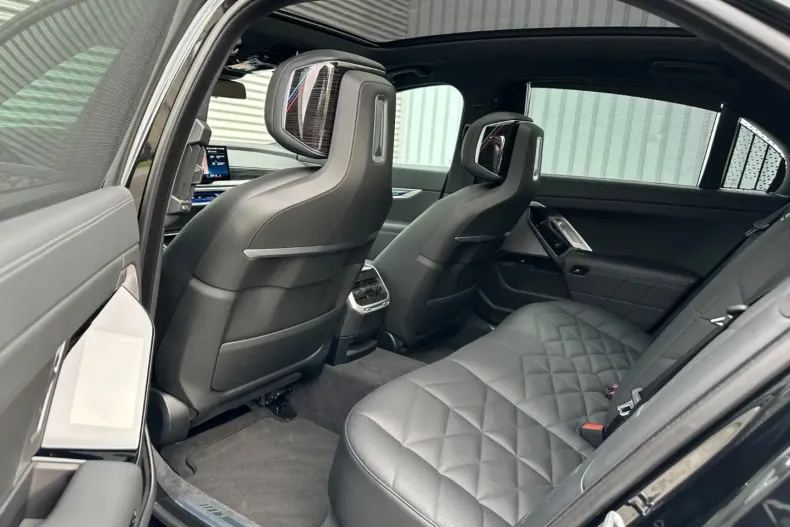 BMW 740 din 2023 cu 56.000 km - oferta BMW117804 - foto 9