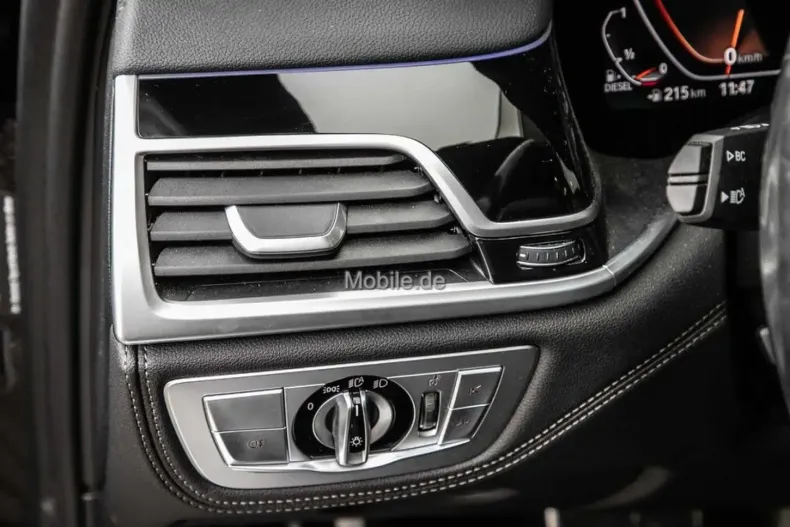 BMW 740 din 2021 cu 46.233 km - oferta BMW117805 - foto 10