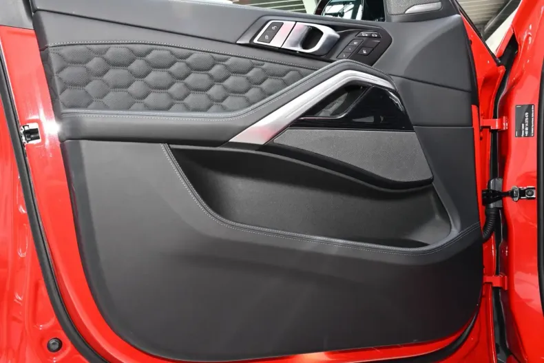 BMW X6 M din 2023 cu 8.958 km - oferta BMW117807 - foto 9