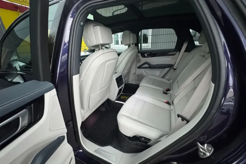 Porsche Cayenne din 2022 cu 42.500 km - oferta POR117808 - foto 9