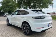Porsche Cayenne din 2022 cu 32.233 km - oferta POR117810 - foto 2