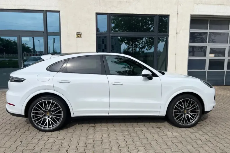 Porsche Cayenne din 2022 cu 32.233 km - oferta POR117810 - foto 4
