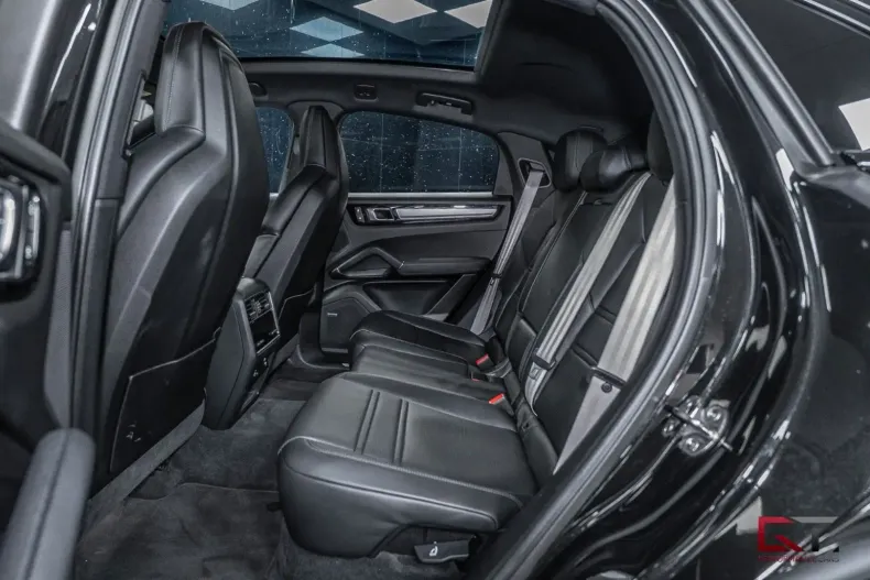 Porsche Cayenne din 2023 cu 65.000 km - oferta POR117811 - foto 20