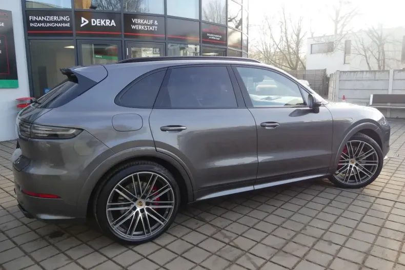 Porsche Cayenne din 2021 cu 93.233 km - oferta POR117814 - foto 5