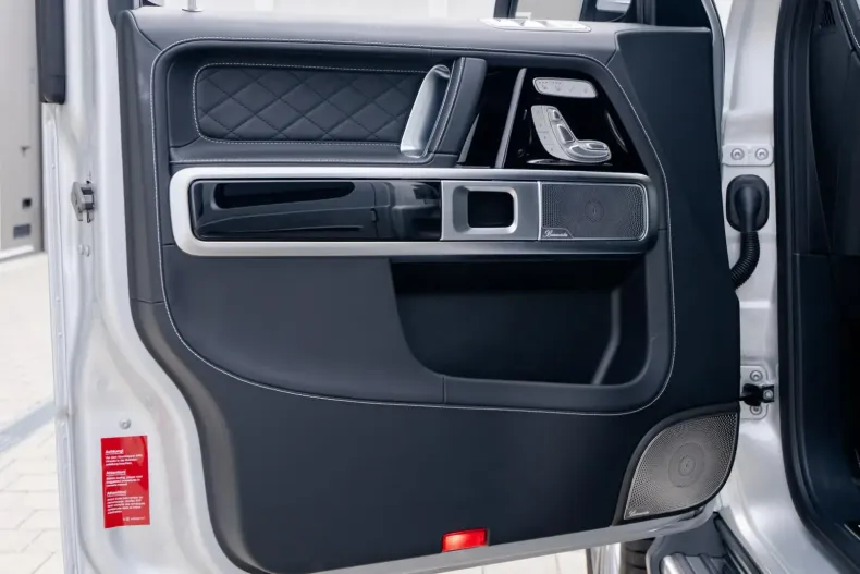 Mercedes-Benz G 63 AMG din 2025 cu 5.550 km - oferta MER117815 - foto 6