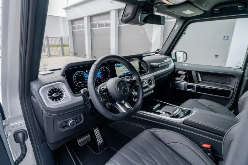 Mercedes-Benz G 63 AMG din 2025 cu 5.550 km - oferta MER117815 - foto 7