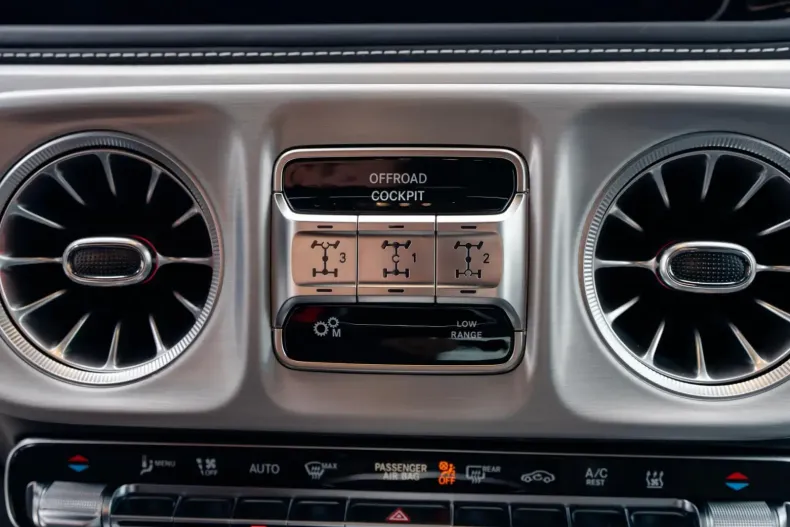 Mercedes-Benz G 63 AMG din 2025 cu 5.550 km - oferta MER117815 - foto 14