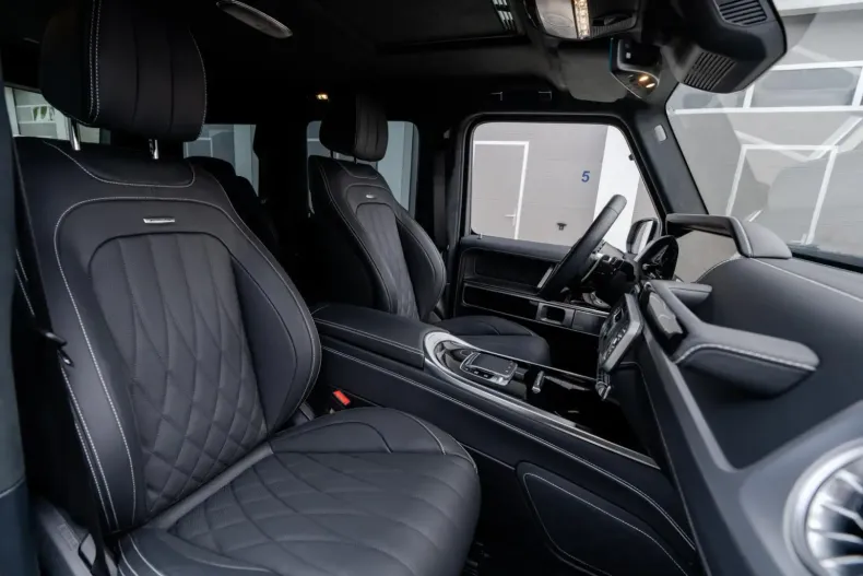 Mercedes-Benz G 63 AMG din 2025 cu 5.550 km - oferta MER117815 - foto 19