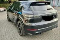 Porsche Cayenne din 2021 cu 82.500 km - oferta POR117816 - foto 3