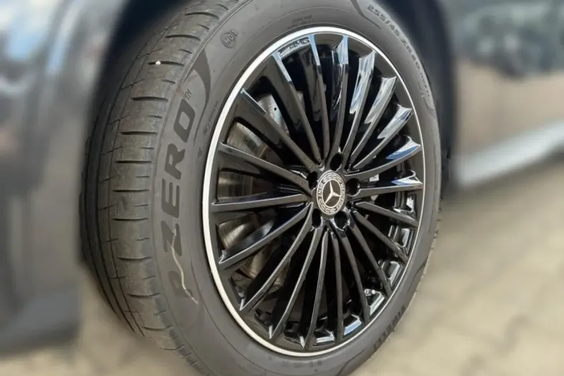 Mercedes-Benz GLC 300 din 2023 cu 69.680 km - oferta MER117817 - foto 4