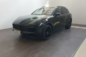Porsche Cayenne din 2021 - oferta POR117819