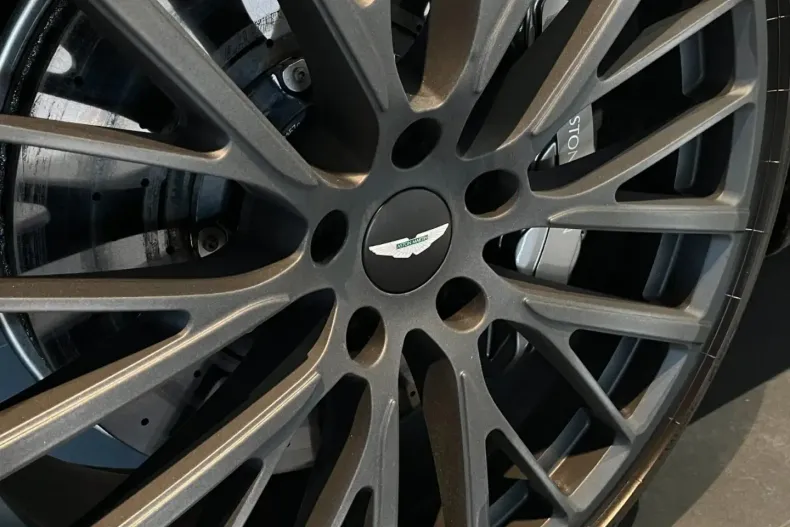 Aston Martin DBX din 2023 cu 18.500 km - oferta AST117821 - foto 9