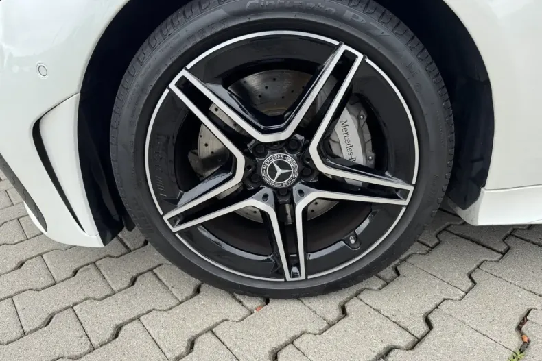 Mercedes-Benz CLS 450 din 2023 cu 59.600 km - oferta MER117822 - foto 8