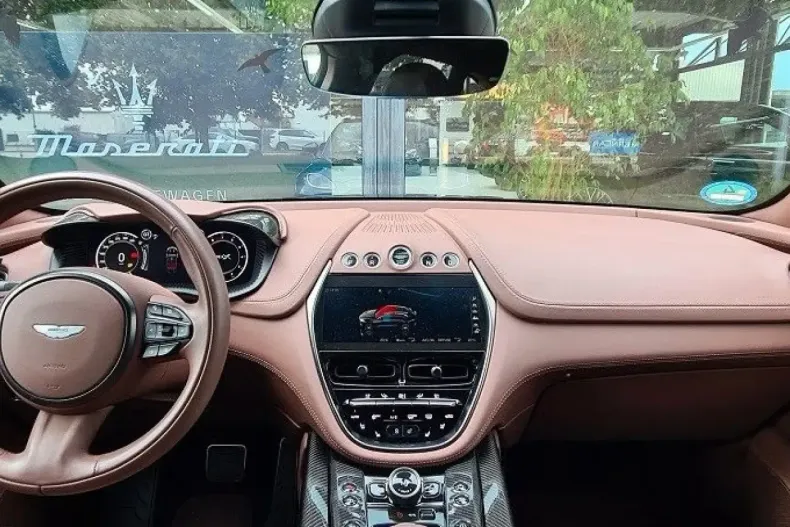 Aston Martin DBX din 2024 cu 29.900 km - oferta AST117823 - foto 12