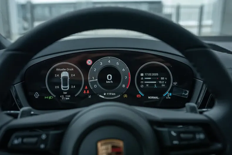 Porsche Cayenne din 2025 cu 10 km - oferta POR117824 - foto 8