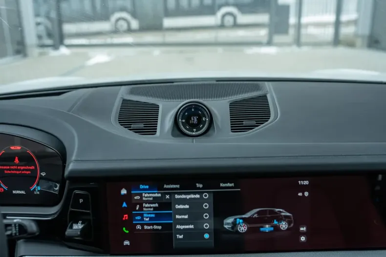 Porsche Cayenne din 2025 cu 10 km - oferta POR117824 - foto 28