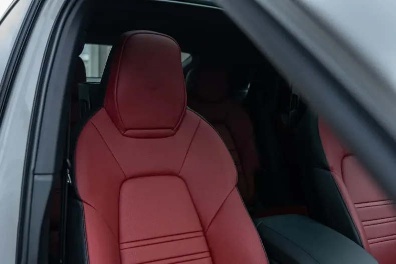 Porsche Cayenne din 2025 cu 10 km - oferta POR117824 - foto 37