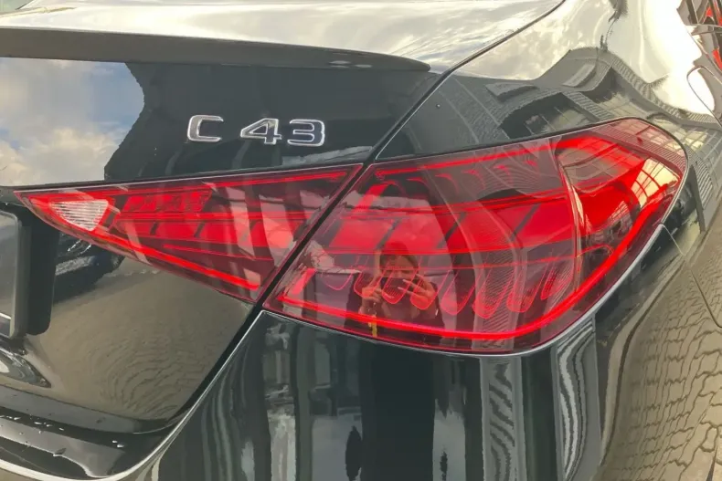 Mercedes-Benz C 43 AMG din 2022 cu 33.200 km - oferta MER117825 - foto 2