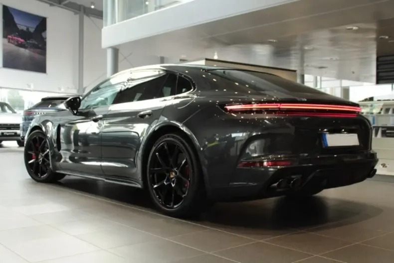 Porsche Panamera din 2025 cu 0 km - oferta POR117829 - foto 2