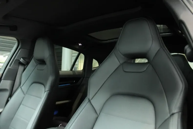 Porsche Panamera din 2025 cu 0 km - oferta POR117829 - foto 8