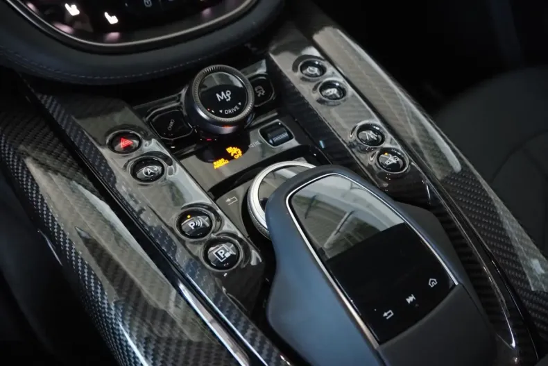 Aston Martin DBX din 2024 cu 11.200 km - oferta AST117841 - foto 17