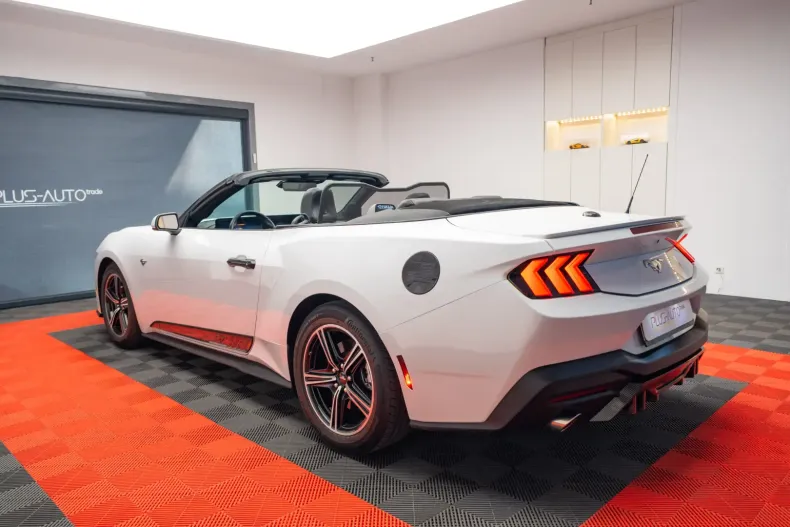 Ford Mustang din 2025 cu 18.500 km - oferta FOR117847 - foto 4