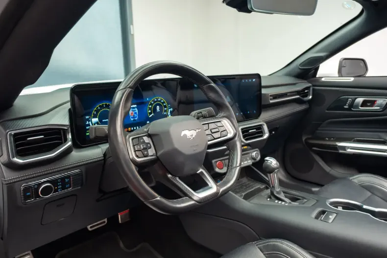 Ford Mustang din 2025 cu 18.500 km - oferta FOR117847 - foto 25