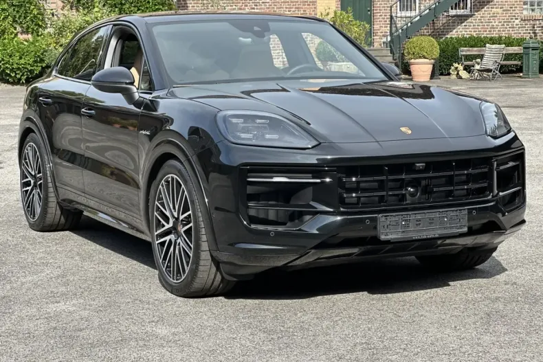 Porsche Cayenne din 2024 cu 10.400 km - oferta POR117849 - foto 3