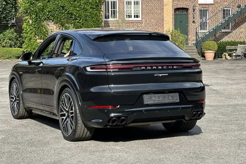 Porsche Cayenne din 2024 cu 10.400 km - oferta POR117849 - foto 9