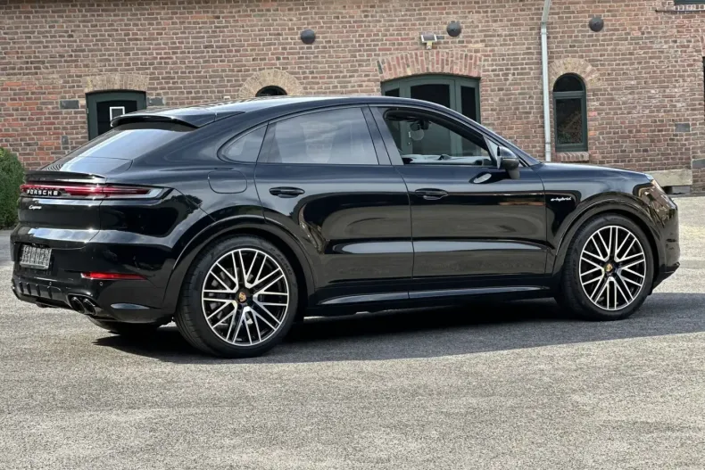 Porsche Cayenne din 2024 cu 10.400 km - oferta POR117849 - foto 12