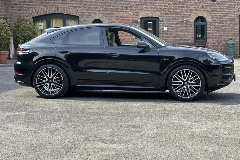 Porsche Cayenne din 2024 cu 10.400 km - oferta POR117849 - foto 14