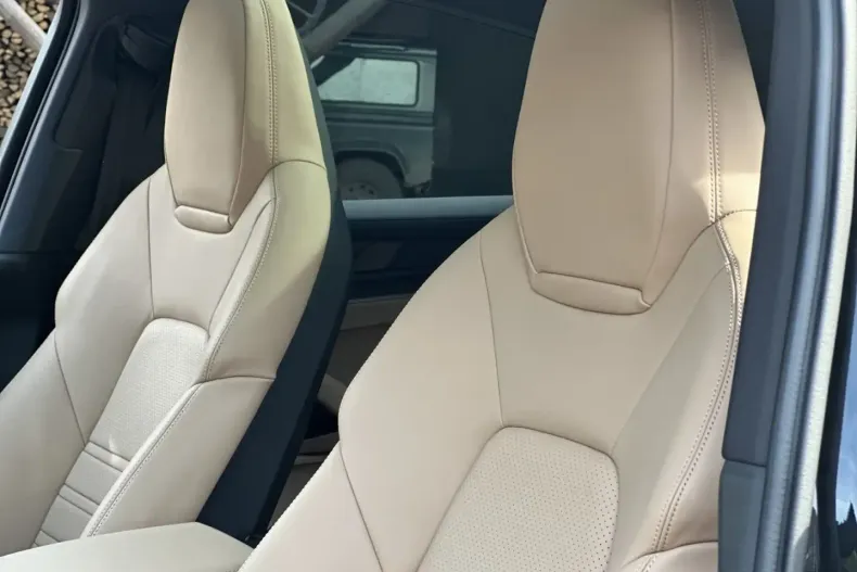 Porsche Cayenne din 2024 cu 10.400 km - oferta POR117849 - foto 24