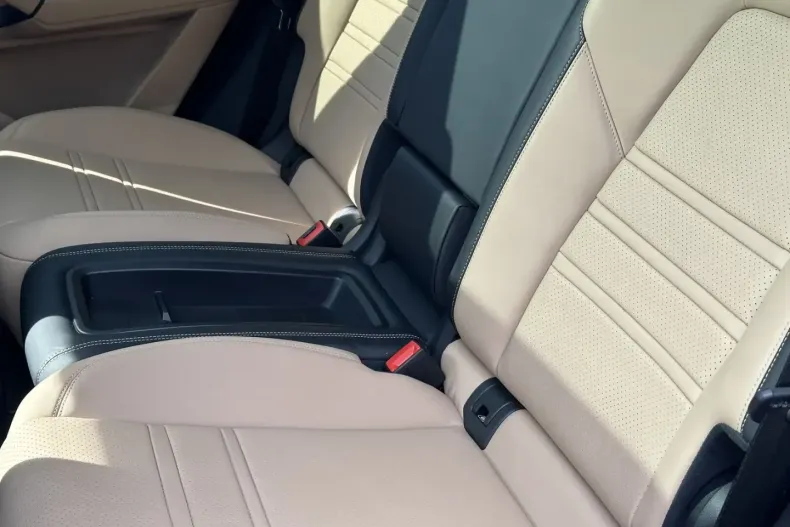 Porsche Cayenne din 2024 cu 10.400 km - oferta POR117849 - foto 27