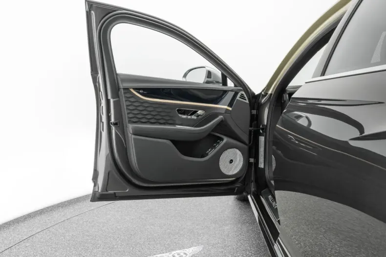 Bentley Flying Spur din 2024 cu 15.200 km - oferta BEN117850 - foto 8