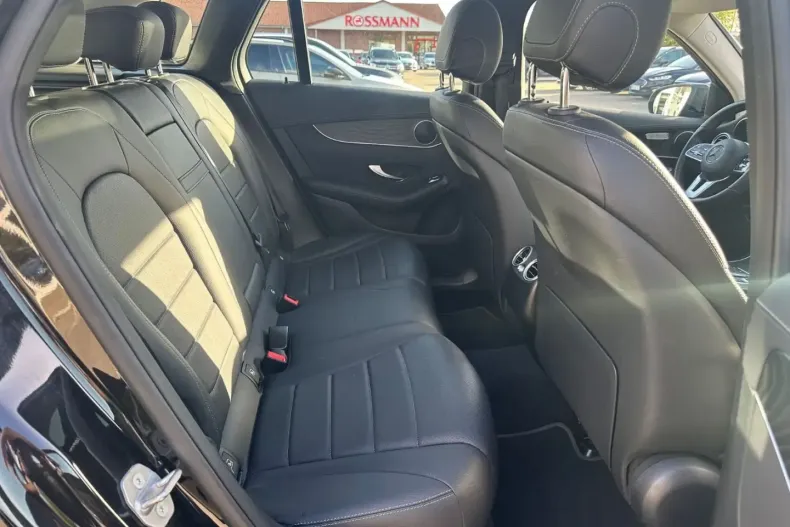 Mercedes-Benz GLC 300 din 2020 cu 118.000 km - oferta MER117854 - foto 21