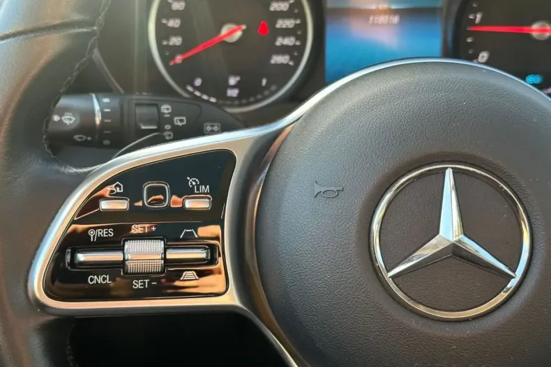 Mercedes-Benz GLC 300 din 2020 cu 118.000 km - oferta MER117854 - foto 29