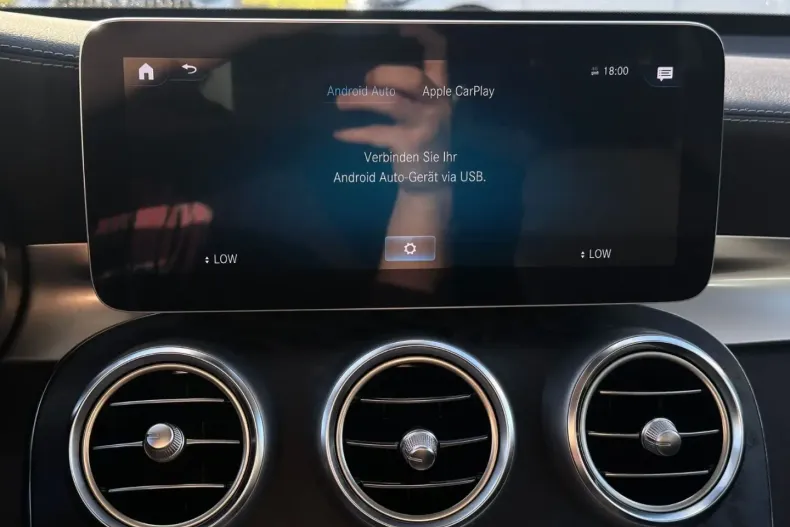 Mercedes-Benz GLC 300 din 2020 cu 118.000 km - oferta MER117854 - foto 37