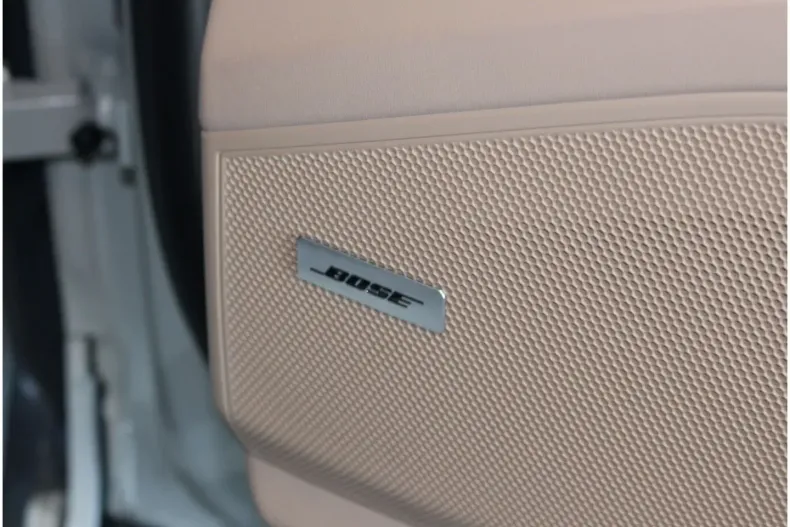 Porsche Cayenne din 2023 cu 33.212 km - oferta POR117855 - foto 8