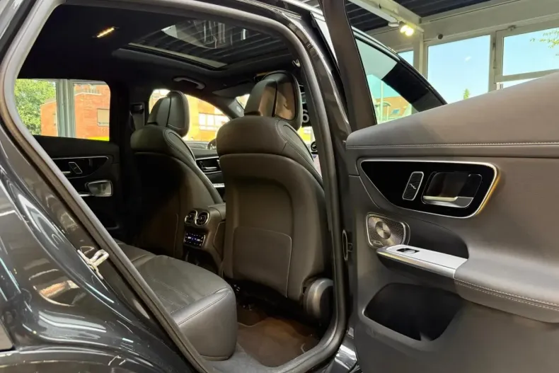 Mercedes-Benz GLC 300 din 2024 cu 29.500 km - oferta MER117864 - foto 23