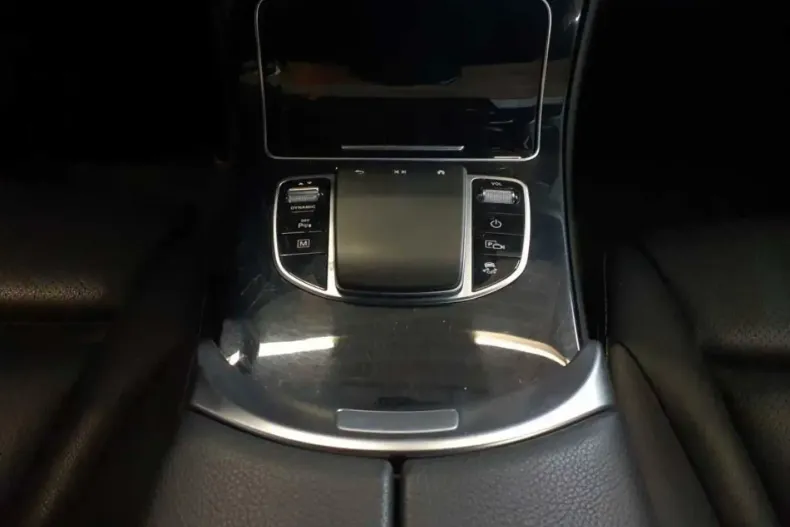 Mercedes-Benz GLC 300 din 2022 cu 78.484 km - oferta MER117869 - foto 5