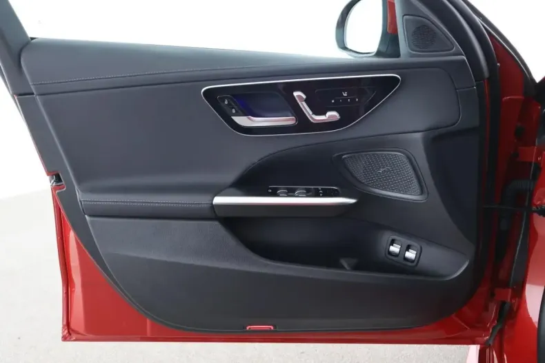 Mercedes-Benz C 300 din 2024 cu 20.800 km - oferta MER117872 - foto 15